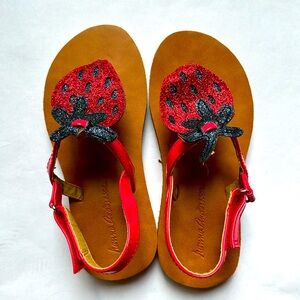 Hanna Andersson strawberry sandals, size 11/12